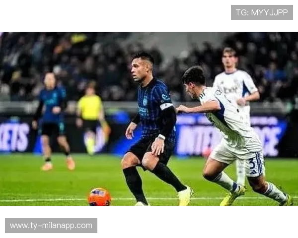 劳塔罗高速跟进后直接抽射