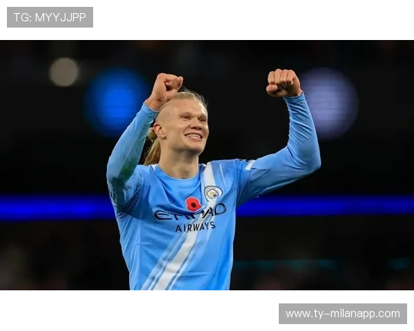 哈兰德落点判断精准头球险破门 哈兰德落点判断精准头球险破门